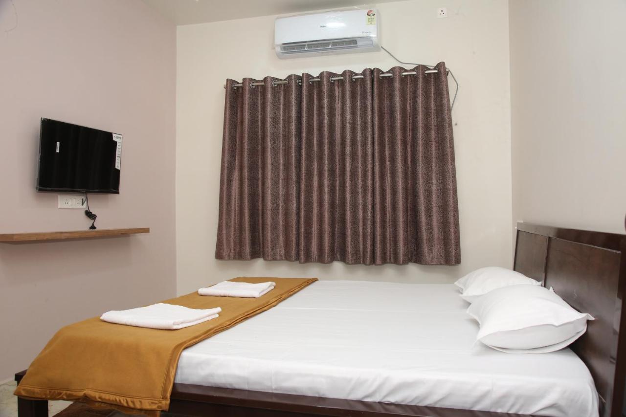 קולהאפור Hotel Madhusudan Executive מראה חיצוני תמונה