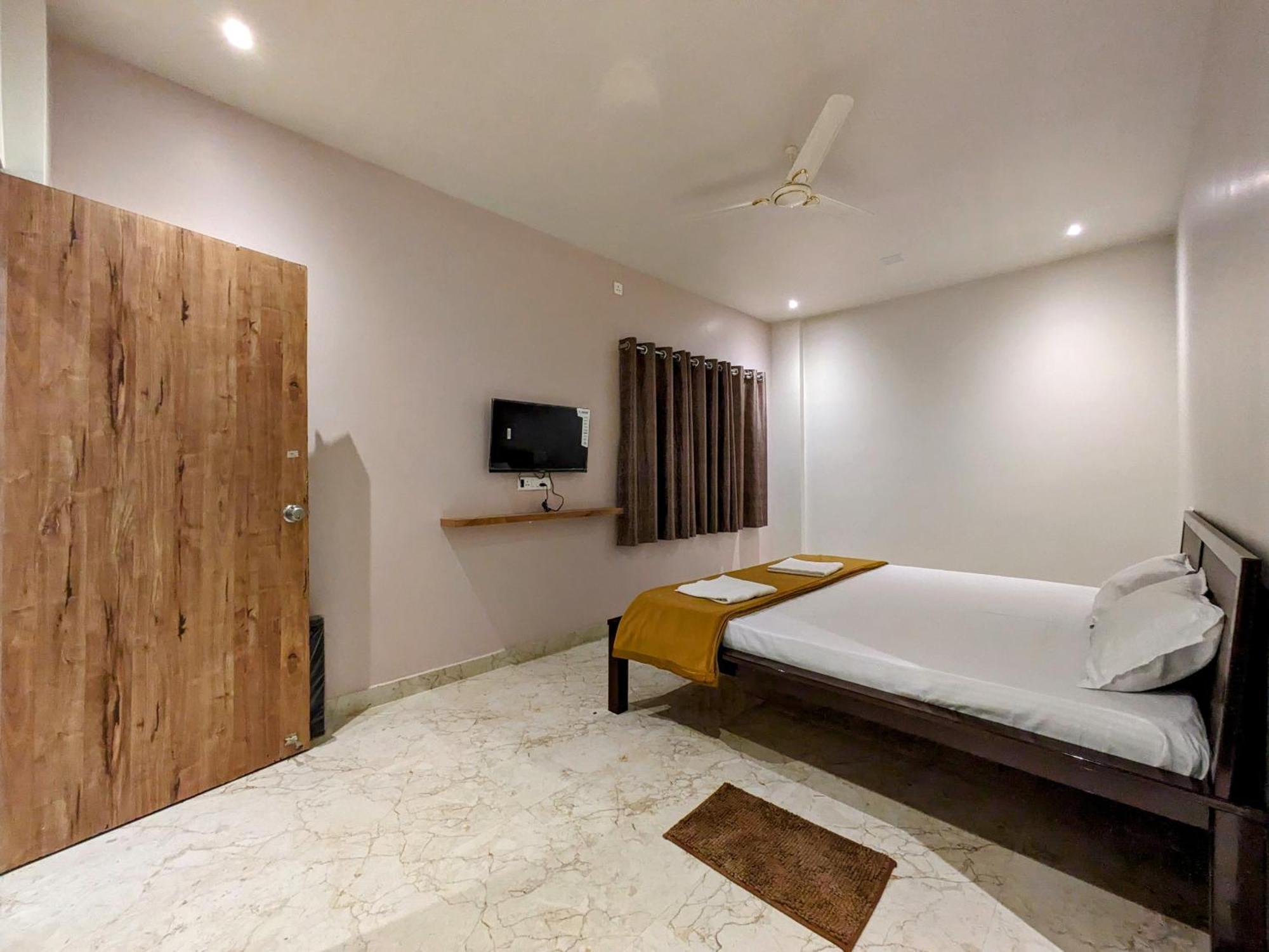 קולהאפור Hotel Madhusudan Executive מראה חיצוני תמונה